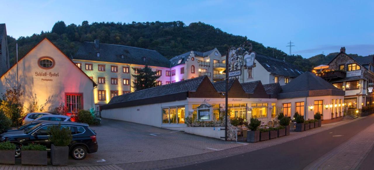 Schloss-Hotel Petry Treis-Karden Bagian luar foto