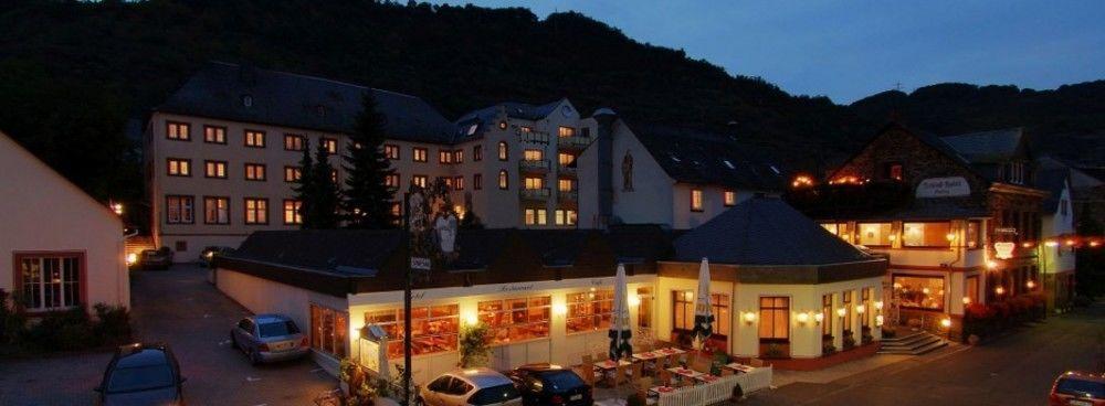 Schloss-Hotel Petry Treis-Karden Bagian luar foto